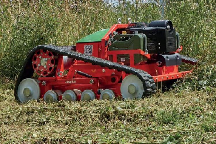 OJ Compagnie Distributeur nationale d’Agria  Tondeuse à chenille télécommandé pour herbes longues